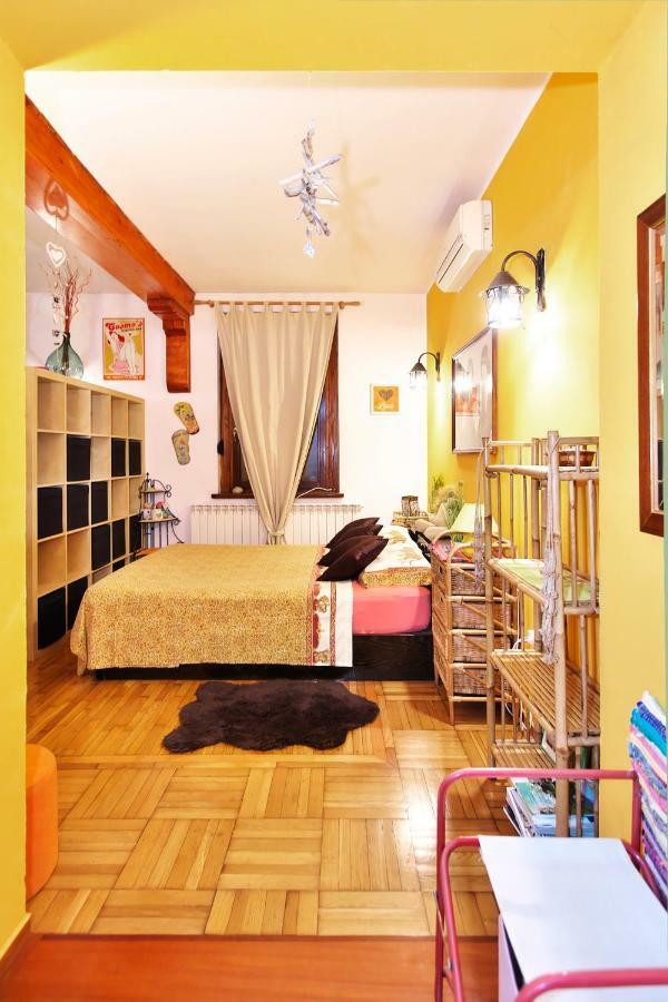 Apartments Baredi 伊佐拉 外观 照片